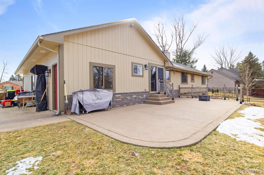 4025 PRESIDENTIAL Way, Highland, MI 48356 — Photo 24
