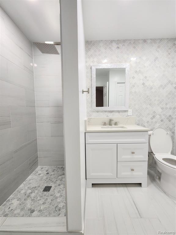 915 STANFORD Circle, Rochester Hills, MI 48309 — Photo 12