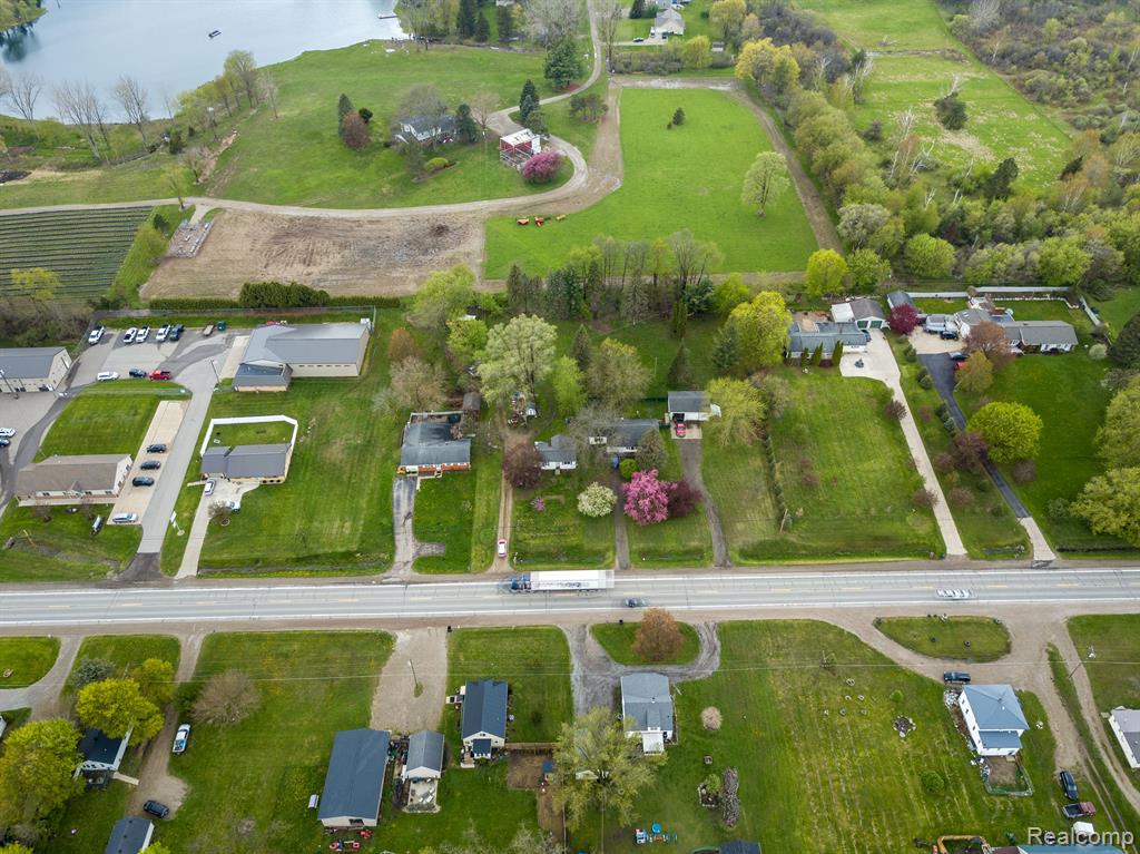 659 N VAN DYKE Road, Imlay City, MI 48444 — Photo 4