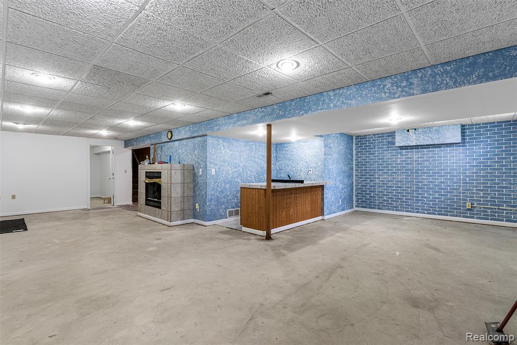 4303 Pratt Avenue, Grand Blanc, MI 48439 — Photo 28