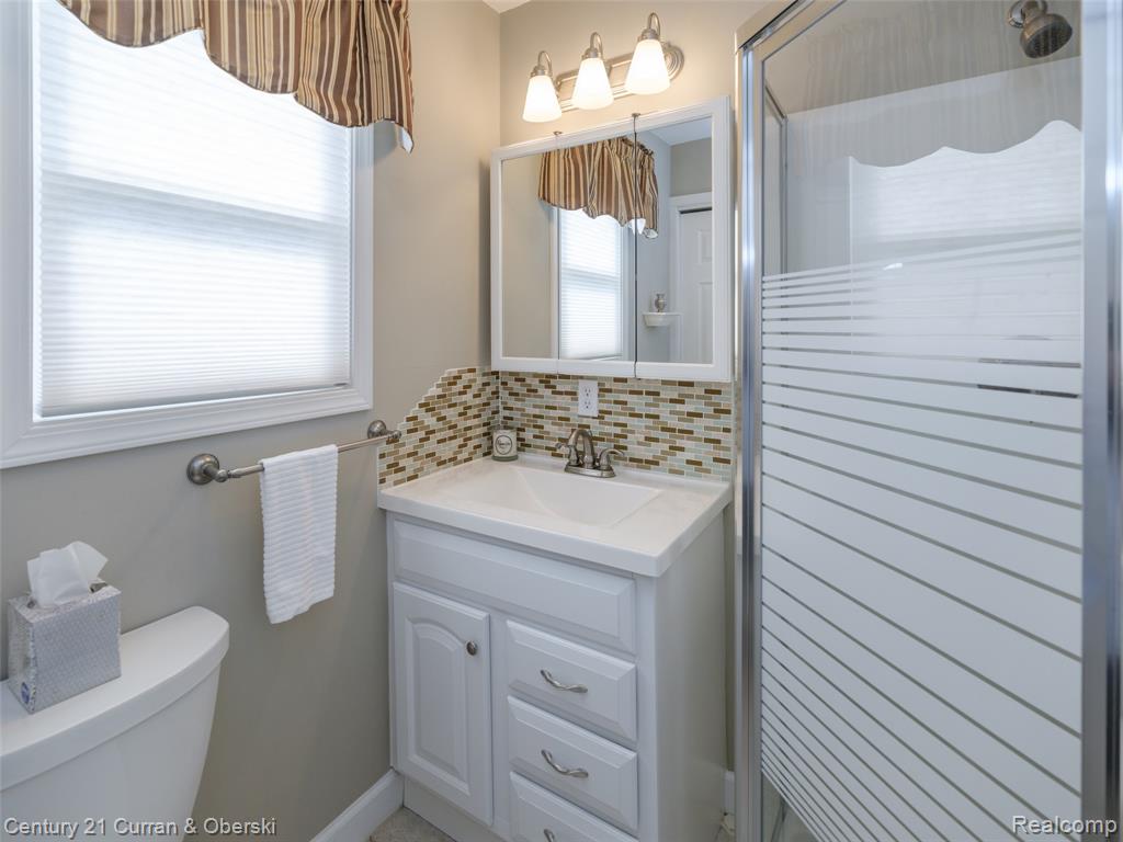 60846 N Lakeshore Drive, Lawrence, MI 49064 — Photo 17