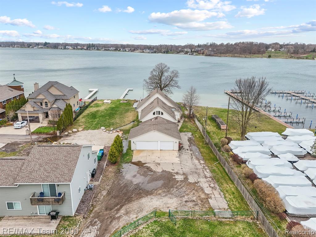 4390 Cass Elizabeth Road, Waterford, MI 48328 — Photo 3