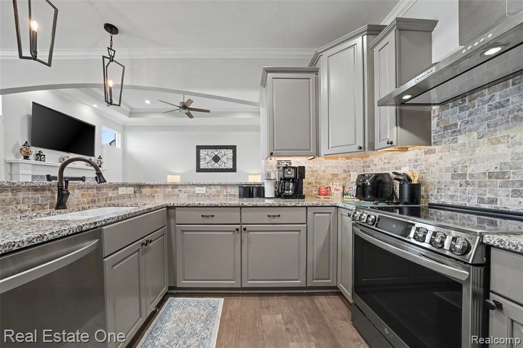 17481 Tiger Drive, Macomb, MI 48042 — Photo 11