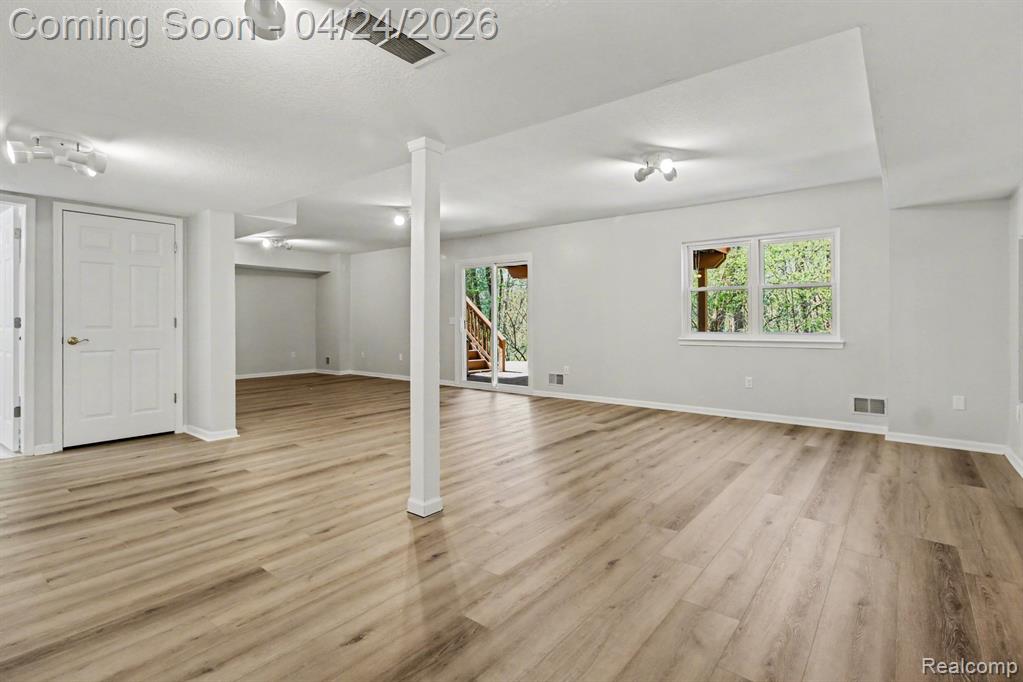 4880 S Ridgeside Circle, Ann Arbor, MI 48105 — Photo 32