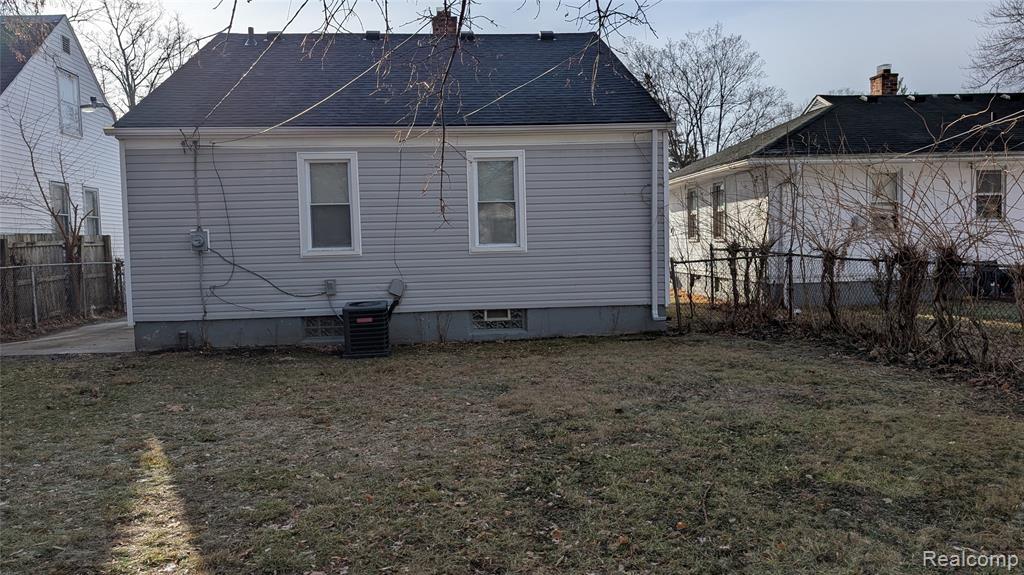 21338 Pembroke Avenue, Detroit, MI 48219 — Photo 4
