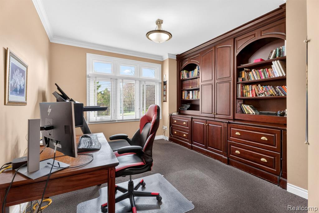 2562 Sequoia Court, Bloomfield, MI 48304 — Photo 9