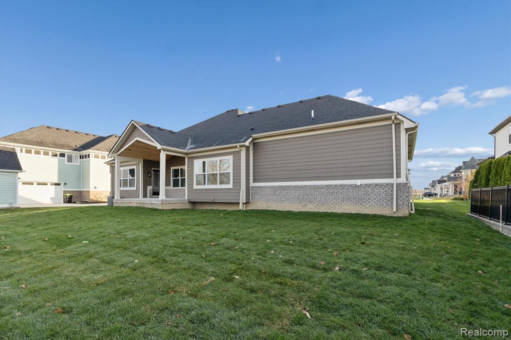 54791 Brenda Drive, Macomb, MI 48042 — Photo 38