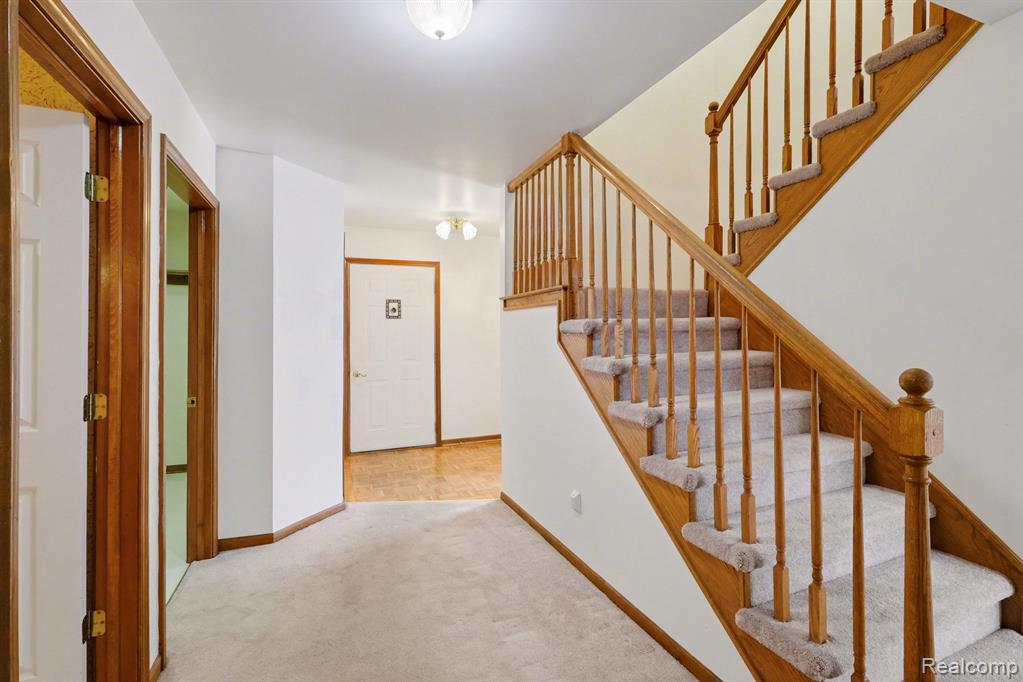 1085 Linda Dr, Davison, MI 48423 — Photo 4