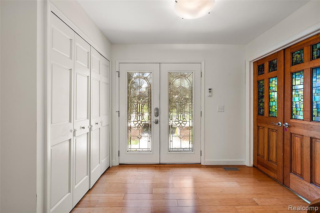 5353 W Bloomfield Lake Road, West Bloomfield, MI 48323 — Photo 6