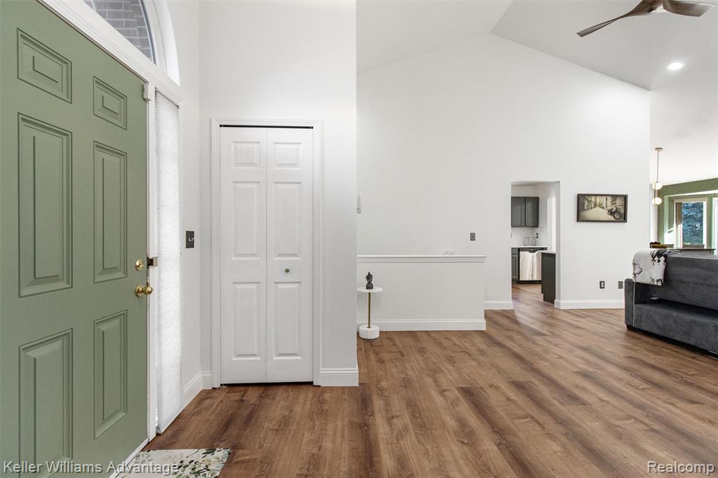 651 Woodhaven Drive, 57, Commerce Twp, MI 48390 — Photo 3