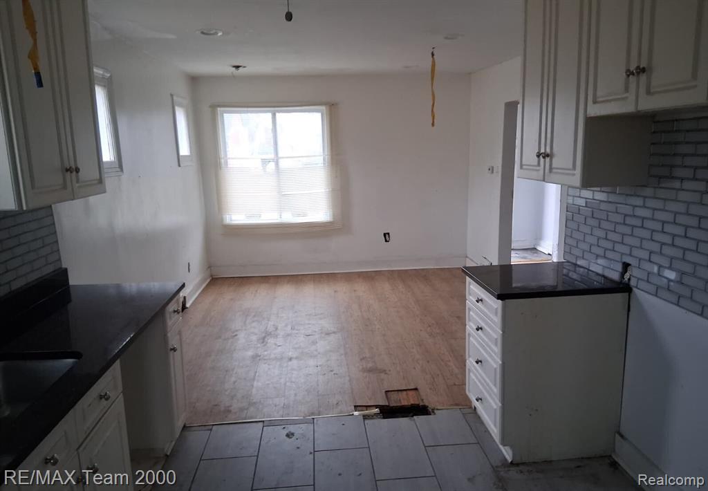 9925 Bishop Street, Detroit, MI 48224 — Photo 15
