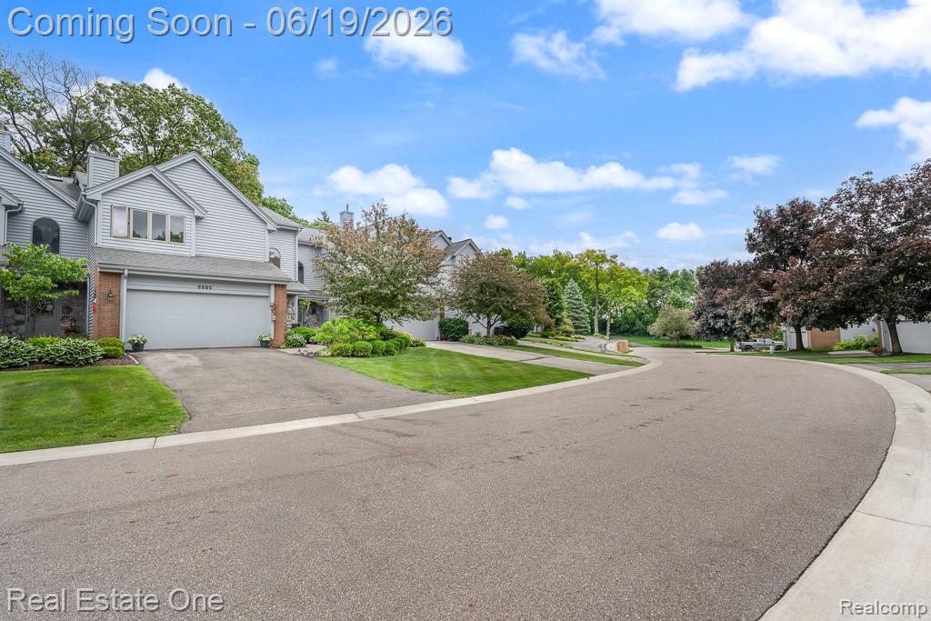 6595 Scenic Pines Court, Clarkston, MI — Photo 35