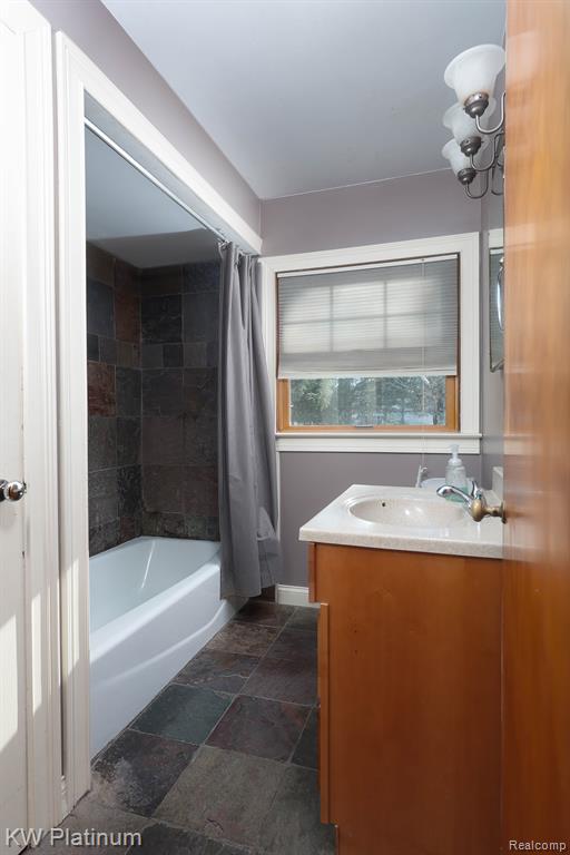 541 Cloverlawn Street, East China, MI — Photo 15