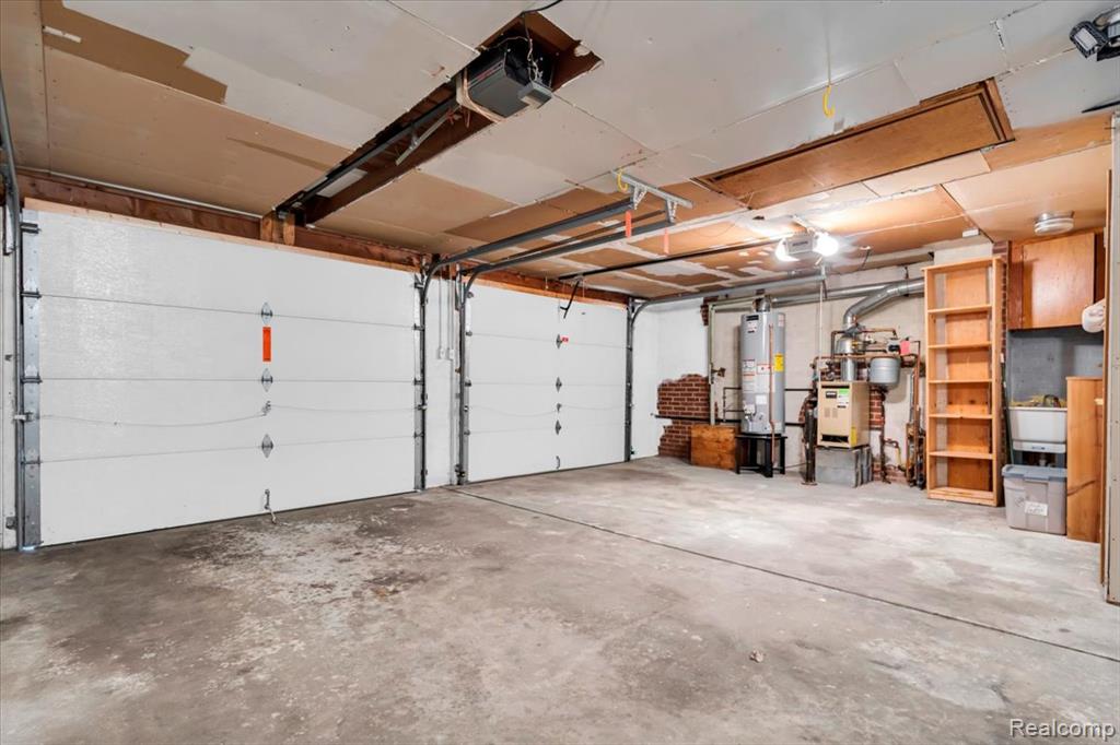 778 Troywood Drive, Troy, MI 48083 — Photo 29