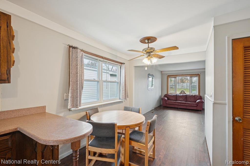 5644 Croissant Street, Dearborn Heights, MI 48125 — Photo 12