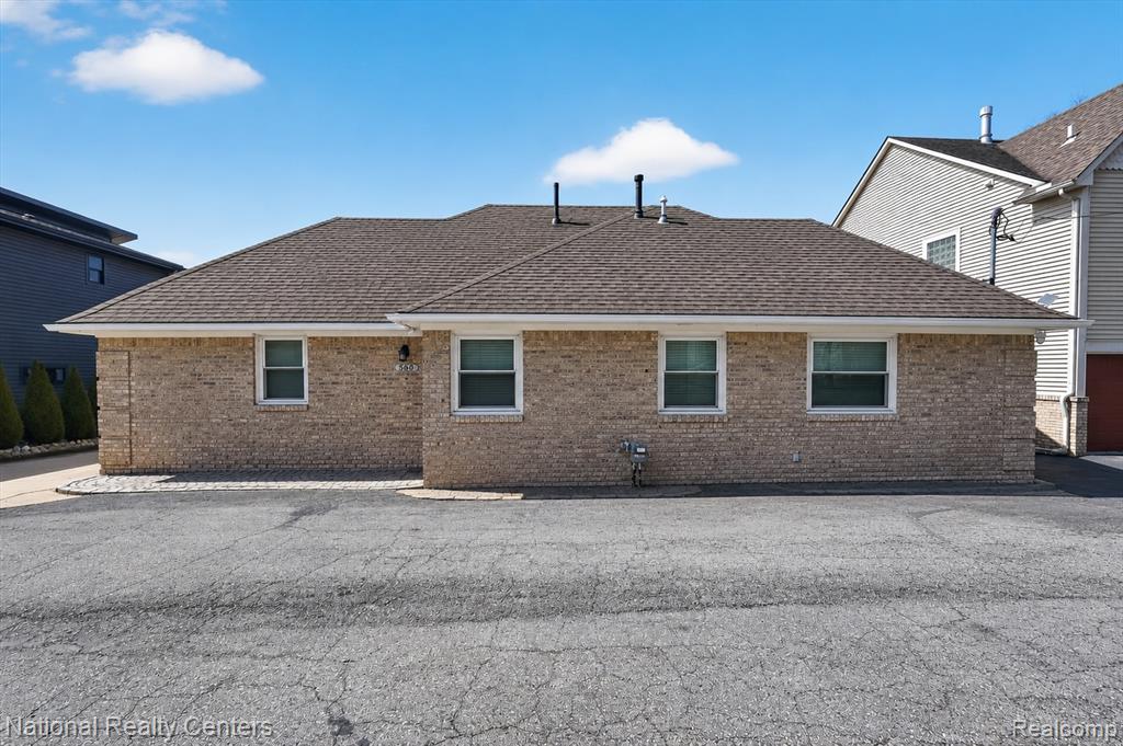560 Black Oaks Trail, Howell, MI 48843 — Photo 38