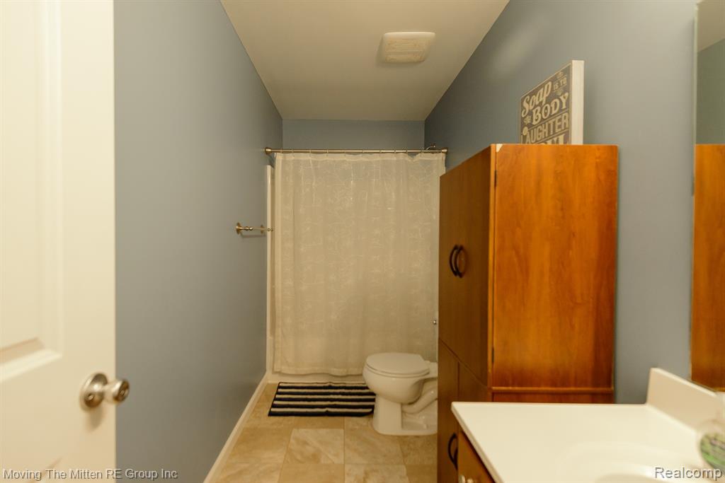 42880 Frederick Court, Belleville, MI 48111 — Photo 33