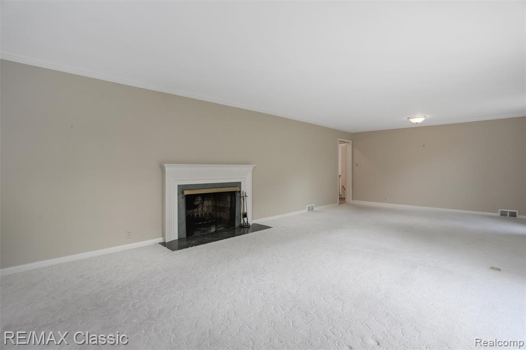 830 JONATHAN Lane, Bloomfield Hills, MI 48302 — Photo 18