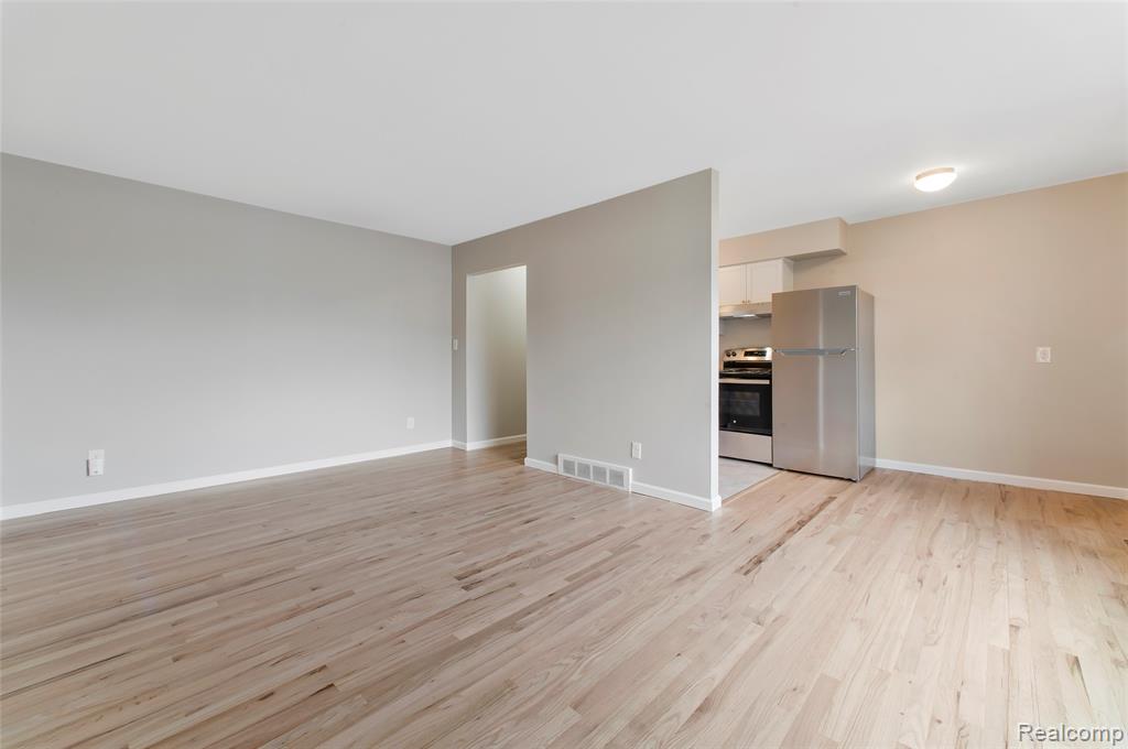 4820 Briarwood Avenue, 4, Royal Oak, MI 48073 — Photo 10