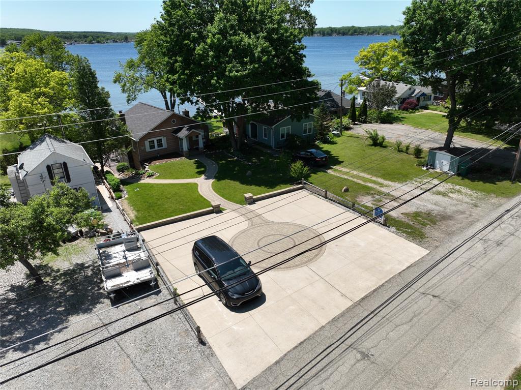 9619 Portage Lake Avenue, Pinckney, MI 48169 — Photo 29