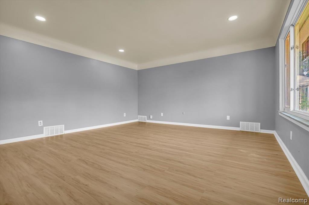 19155 Gallagher Street, Detroit, MI 48234 — Photo 5