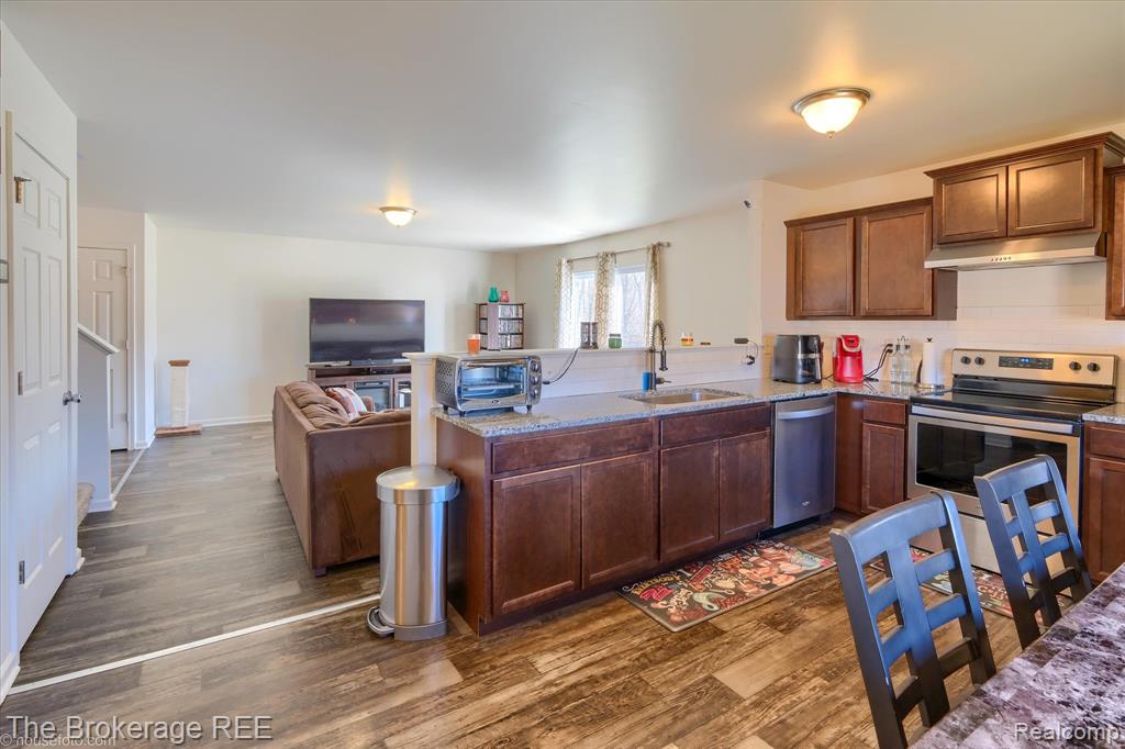 6034 Willow Trail, Grand Blanc, MI 48439 — Photo 12