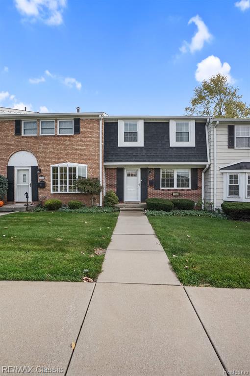 19580 CRYSTAL LAKE Drive - Photo 2