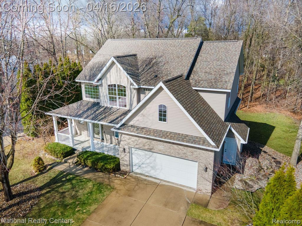 10219 Mill Pointe Drive, Goodrich Vlg, MI — Photo 2
