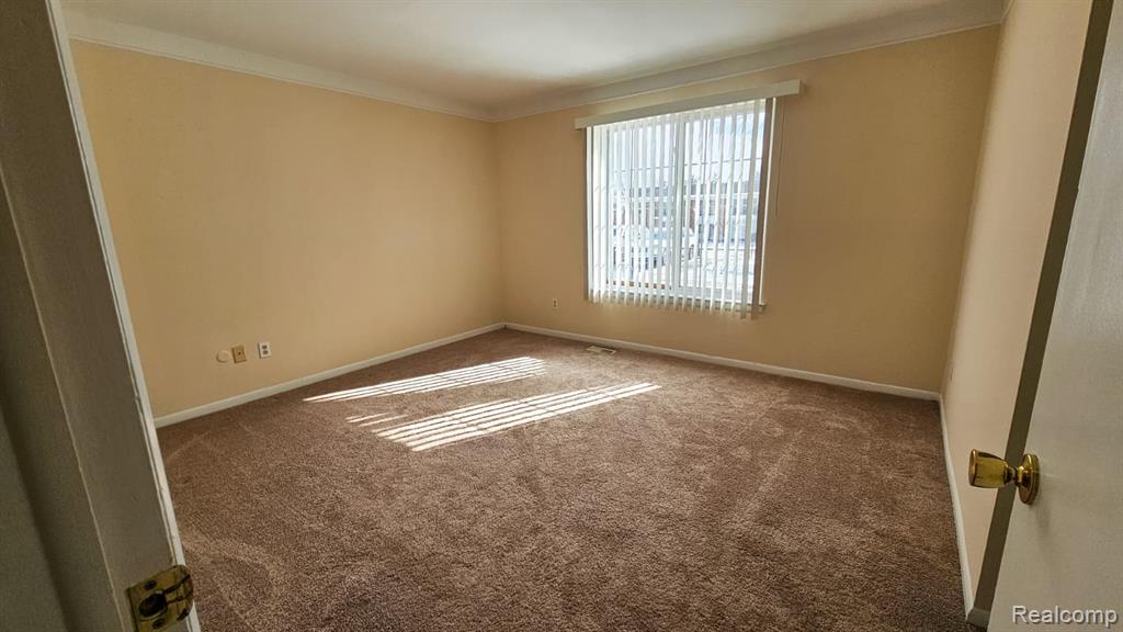 433 Fox Hills Drive Drive S, Bloomfield Hills, MI 48304 — Photo 14