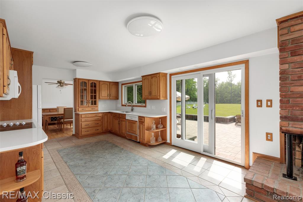 8173 Earhart Road, South Lyon, MI 48178 — Photo 15