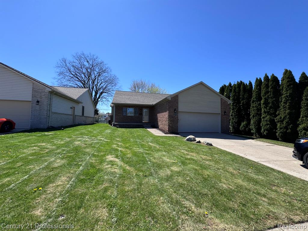 31495 Cambridge Street, Garden City, MI — Photo 4