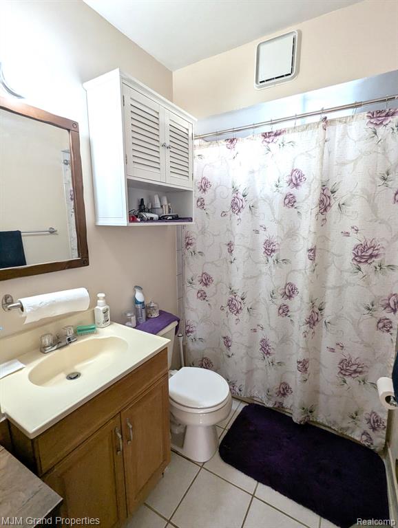 9264 CHAMBERLAIN Street, Romulus, MI 48174 — Photo 9