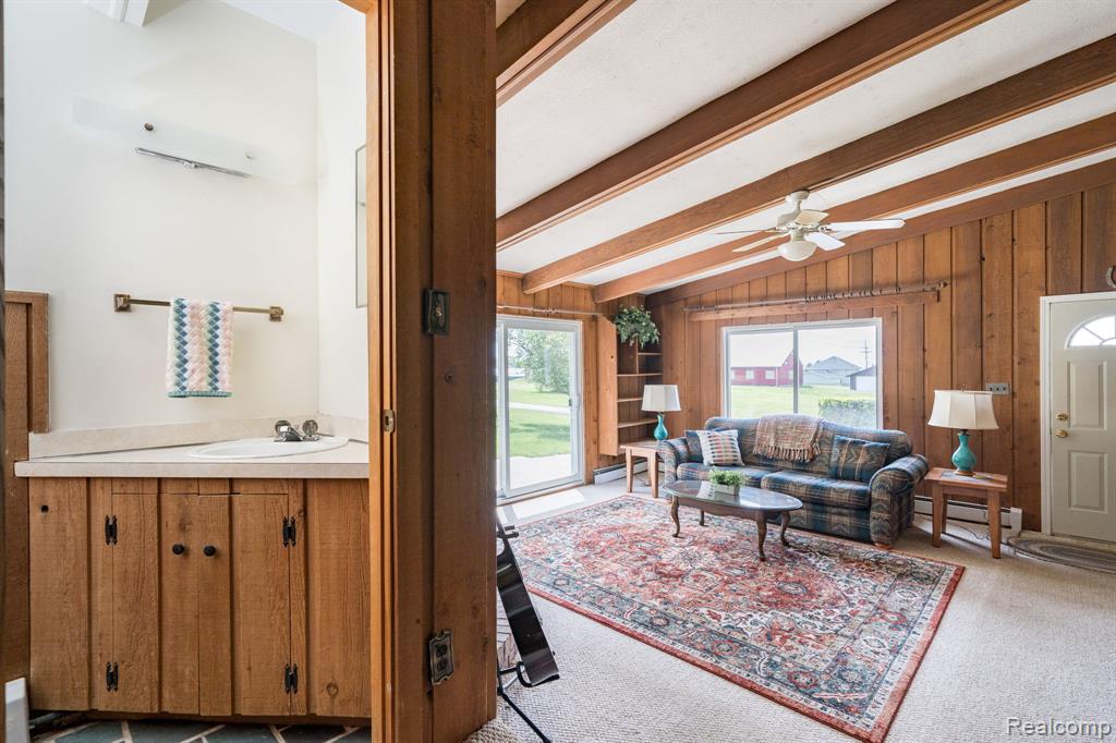5871 Brewster Road, Rochester Hills, MI 48306 — Photo 26