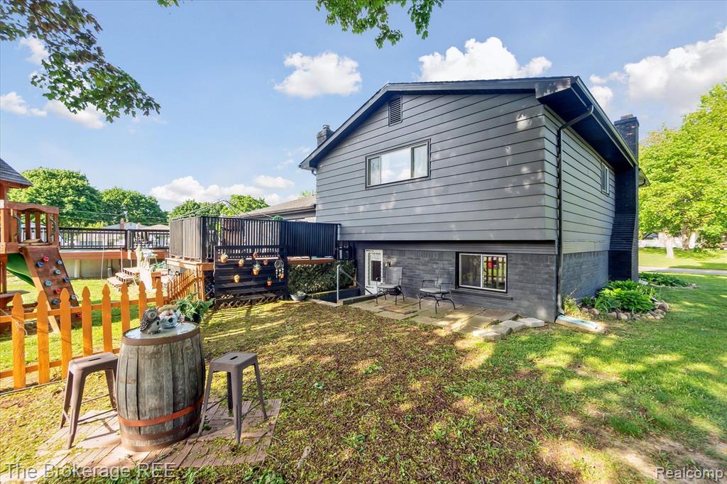 5394 KIMBERLY Drive, Grand Blanc, MI 48439 — Photo 44