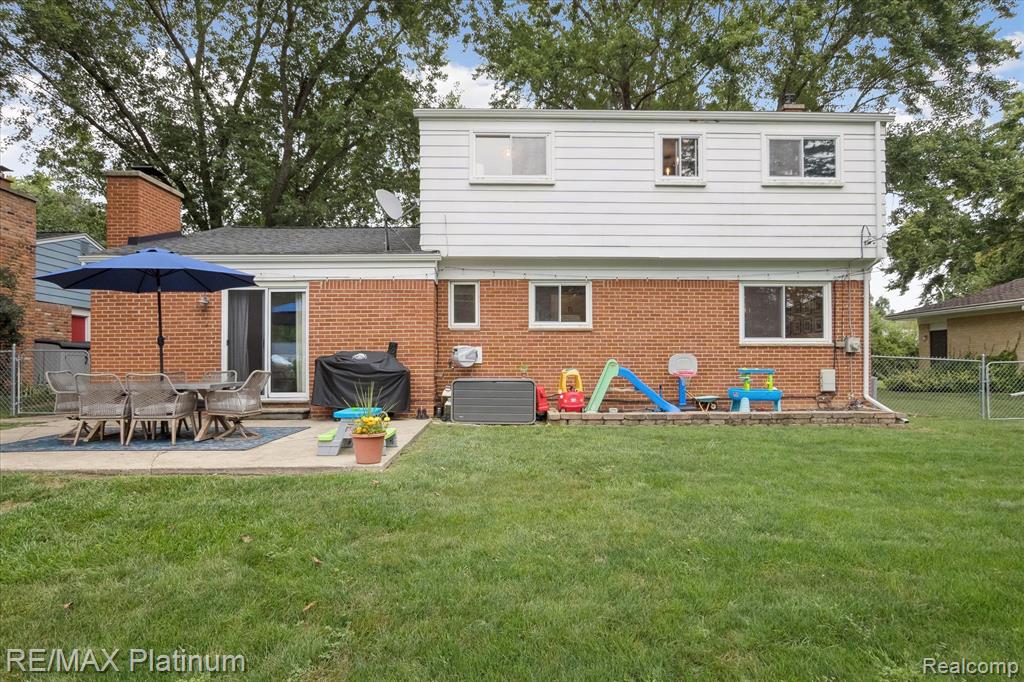 572 Old Creek Drive, Saline, MI 48176 — Photo 43