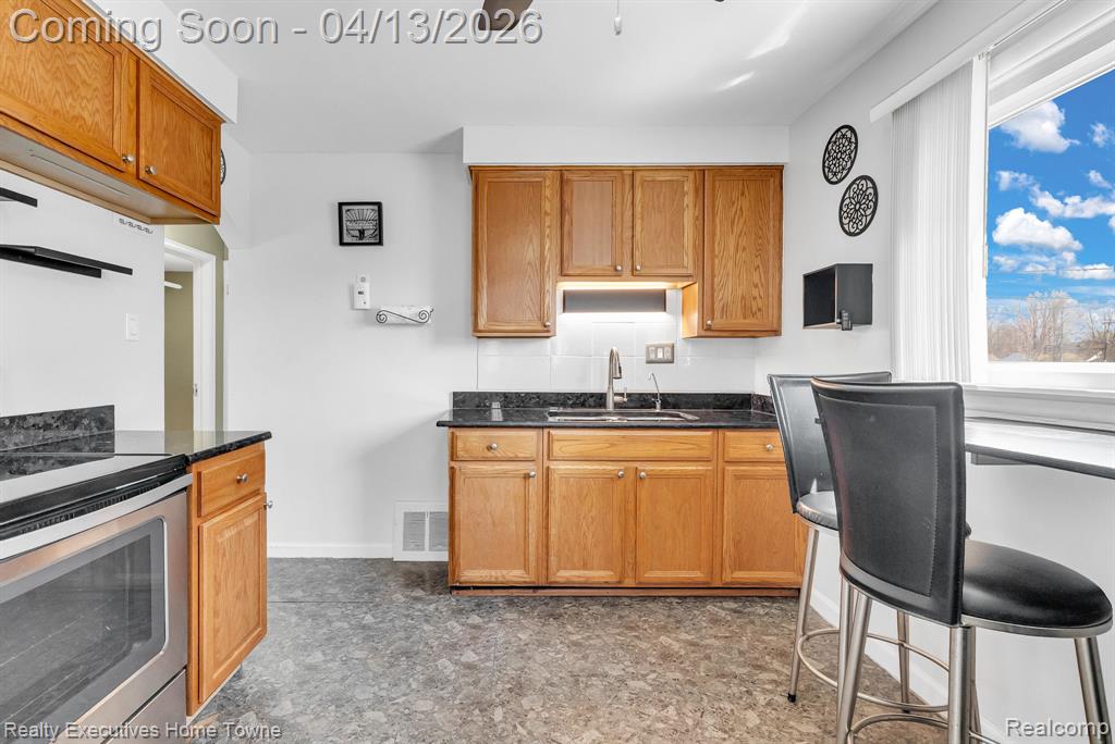 29940 John J Street, Roseville, MI 48066 — Photo 15
