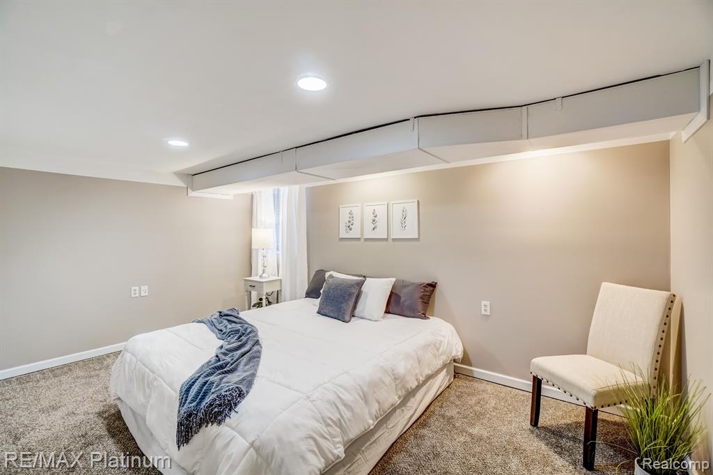 9283 VINE Avenue, Allen Park, MI 48101 — Photo 12