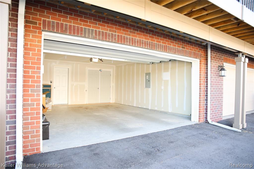 47660 Alden Terrace S, Northville, MI — Photo 20
