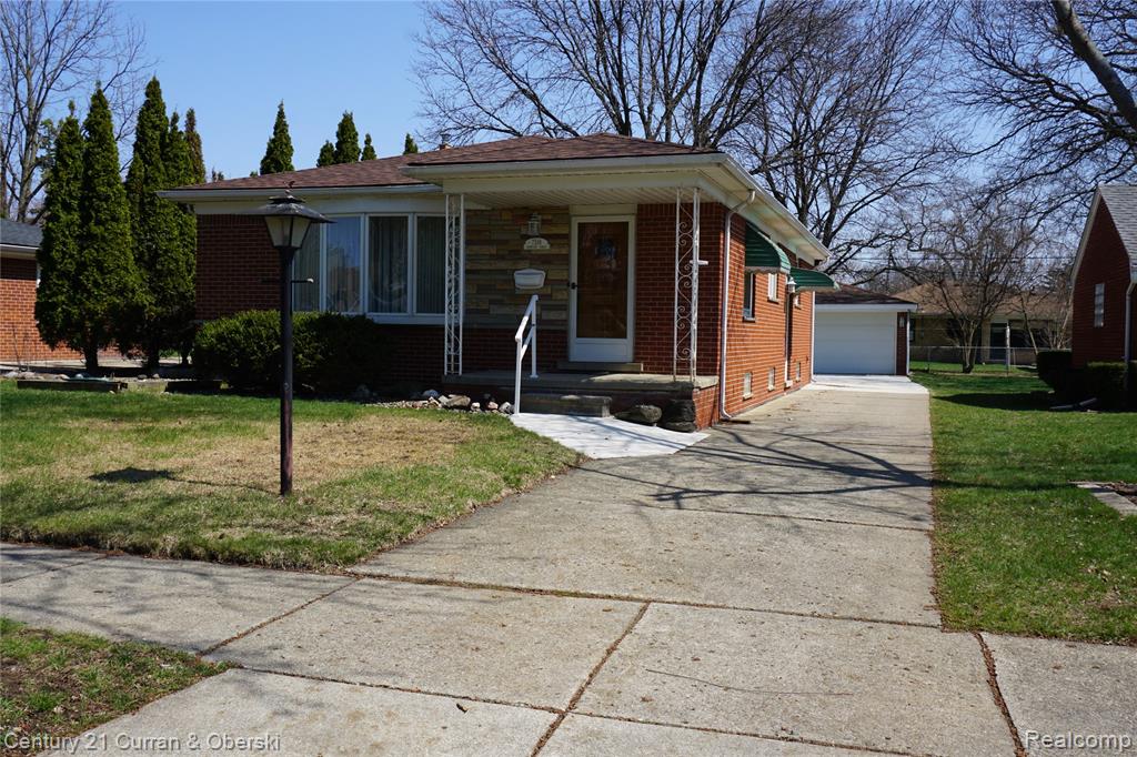 7518 Highview Street, Dearborn Heights, MI 48127 — Photo 2