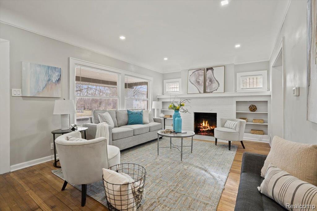 473 CHALMERS Street, Detroit, MI 48215 — Photo 7