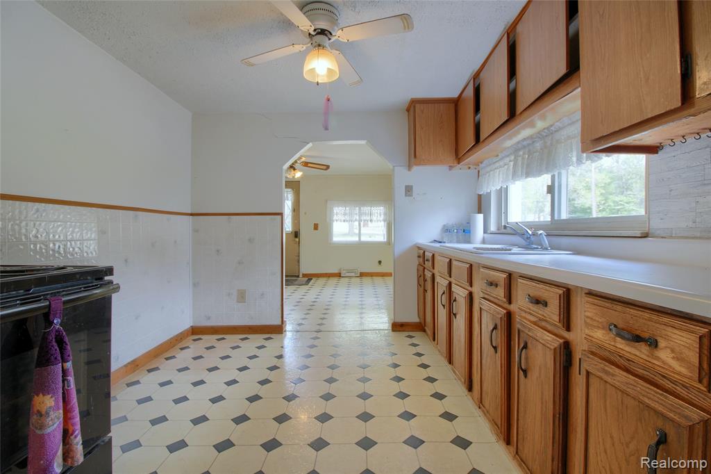 30977 West Road, New Boston, MI 48164 — Photo 13