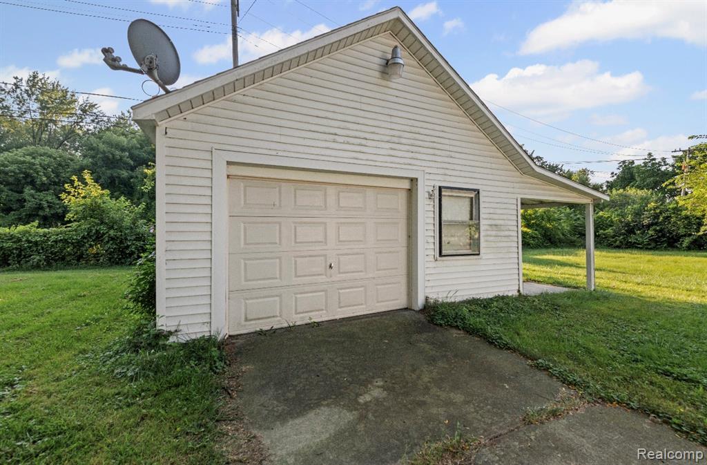 4802 Hazel Street, Dearborn Heights, MI 48125 — Photo 5