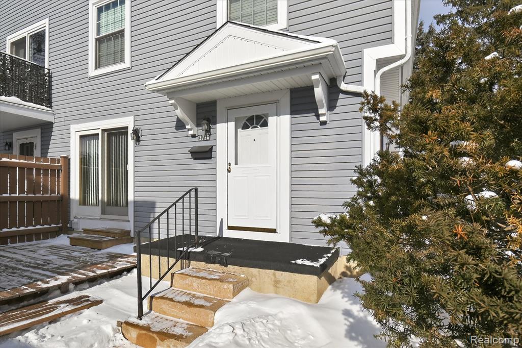 2736 Glenbridge Court, Ann Arbor, MI 48104 — Photo 4