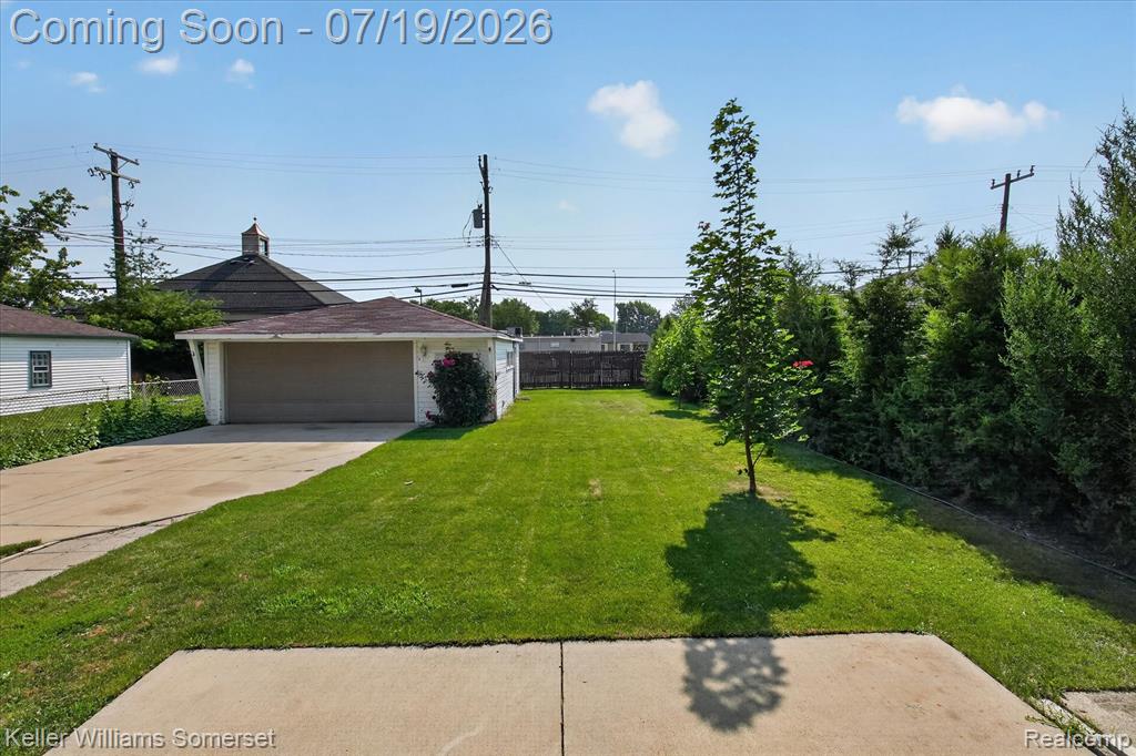 28326 Brush Street, Madison Heights, MI 48071 — Photo 38