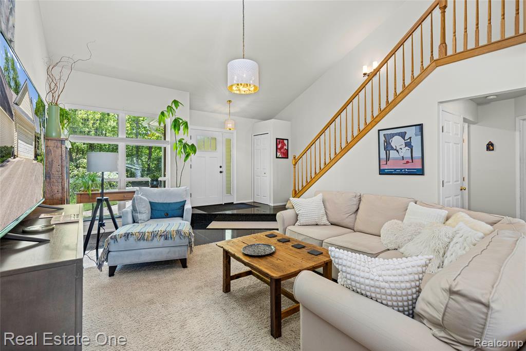 344 N Lake Angelus Road, Auburn Hills, MI 48326 — Photo 12