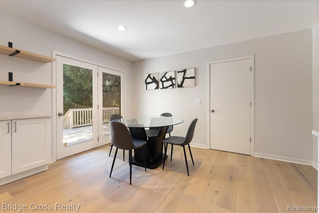 6258 Lindsay Court, West Bloomfield, MI 48324 — Photo 22