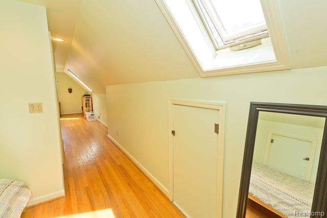 8642 HENDRIE Boulevard, Huntington Woods, MI — Photo 40