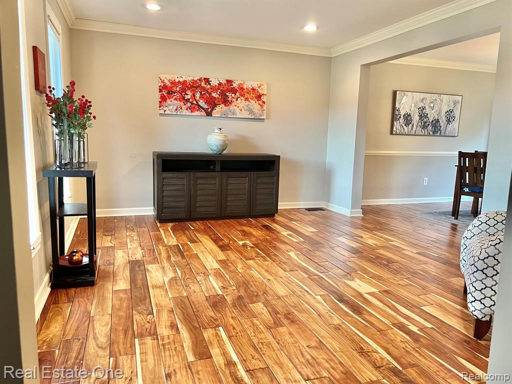 24236 SIMMONS Drive, Novi, MI — Photo 4