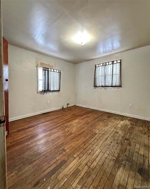 6377 E Atherton Road, Burton, MI 48519 — Photo 9