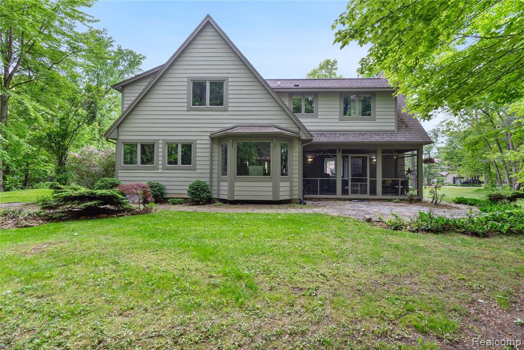 8268 Pine Lake Drive, Davisburg, MI 48350 — Photo 49